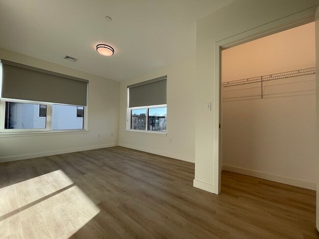 Building Photo - 1151 Walnut St