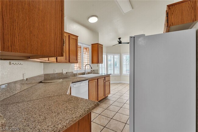 Building Photo - 856 Brass Ring Rd