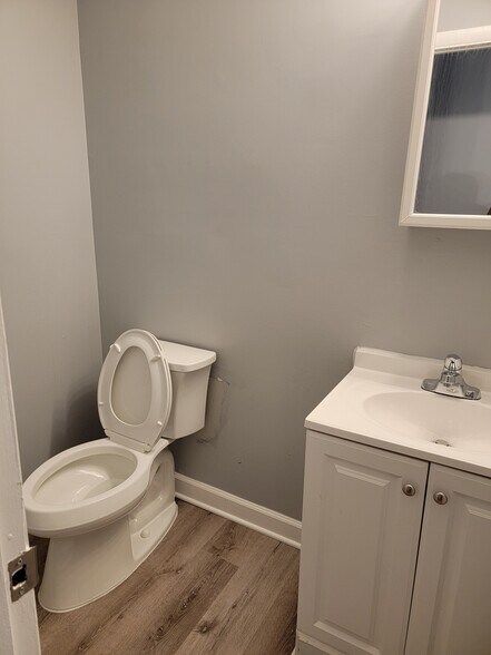 Building Photo - 228 Nathan Way