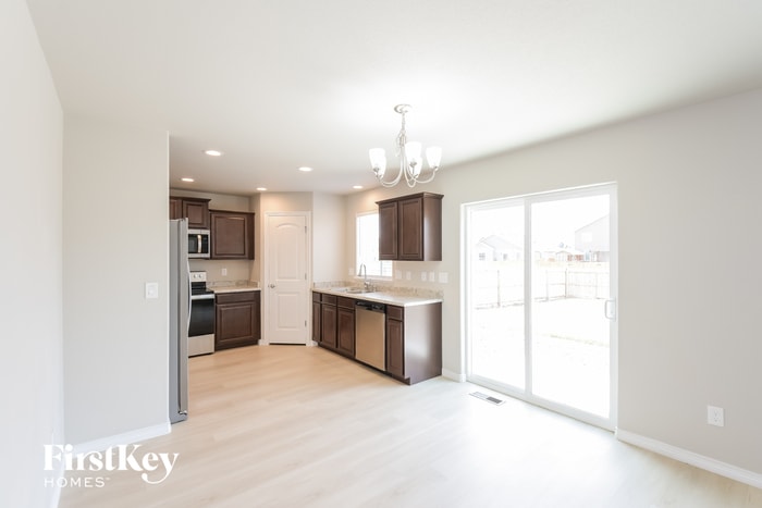 Building Photo - 6524 Vedder Dr