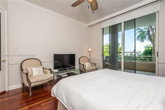 Building Photo - 888 Brickell Key Dr