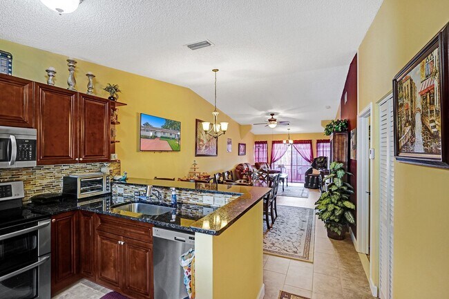 Building Photo - 8624 Overset Ln