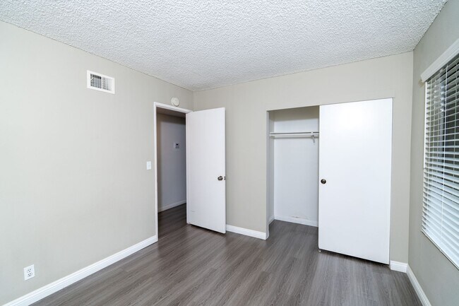 Building Photo - Beautiful 2 bedroom 2 bath Home!!!!