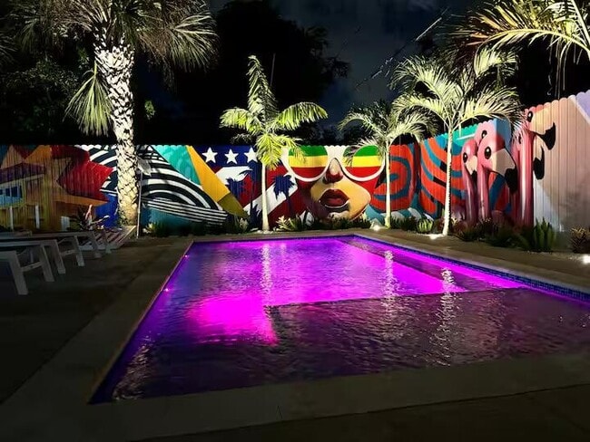 Building Photo - 322 NW 4th Ave