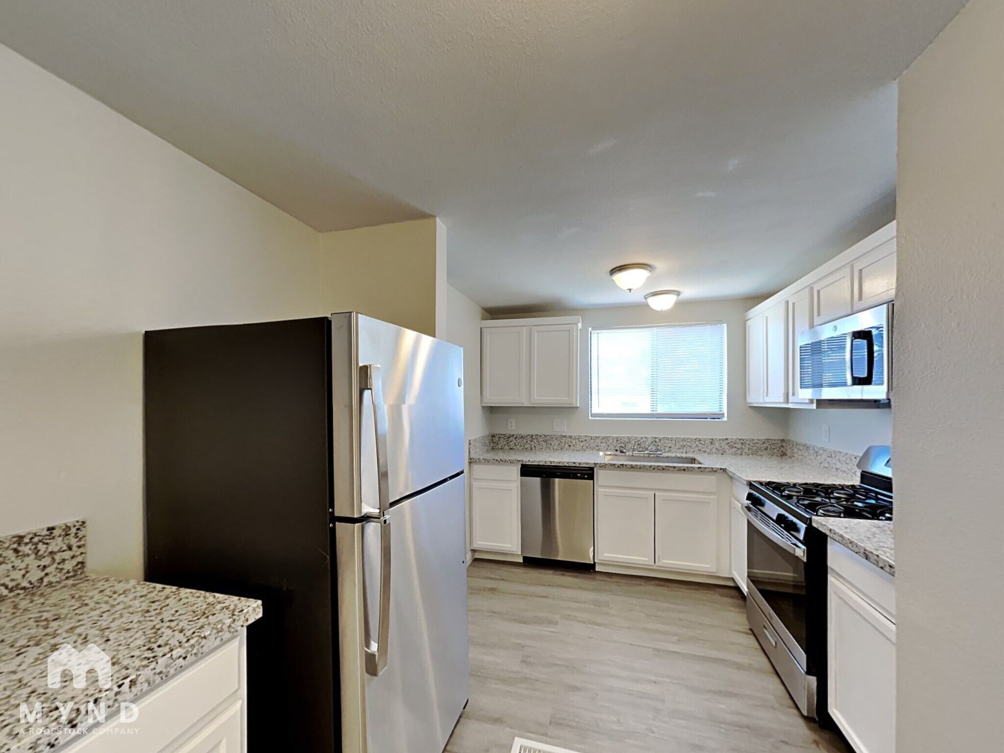 Building Photo - 545 Truffles St