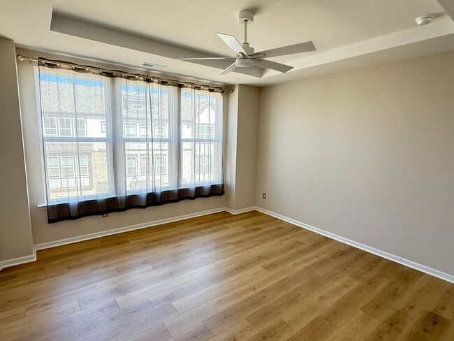 Building Photo - Nearly New Davidson Townhome | 3BR + Flex Space | 2-Car Garage | Minutes to Downtown