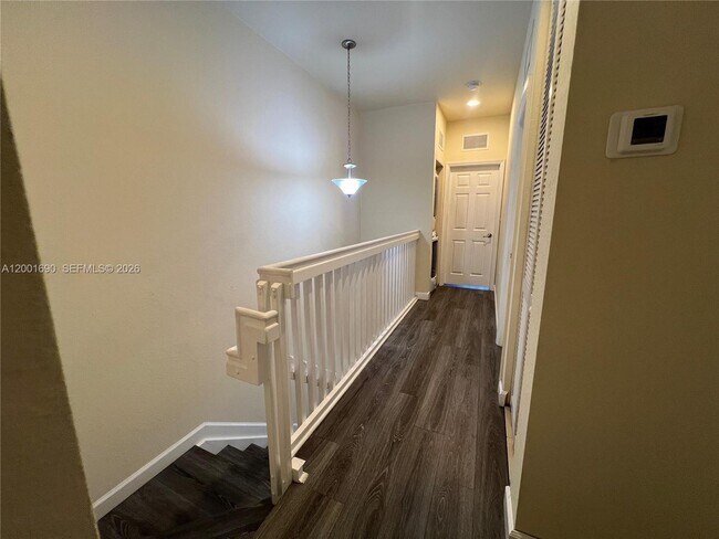 Building Photo - 8913 W 35th Way