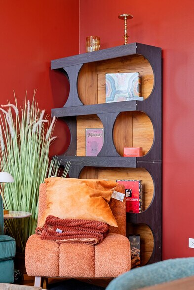 Building Photo - 1243 W Madison St