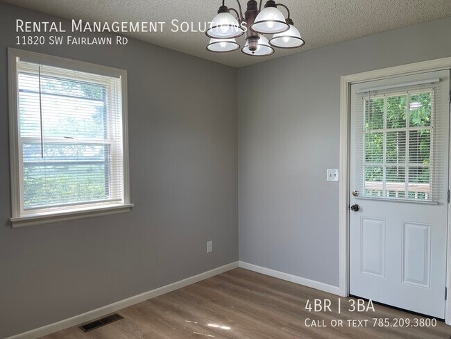 Building Photo - *SPACIOUS COUNTRY LIVNG* 11820 SW Fairlawn...