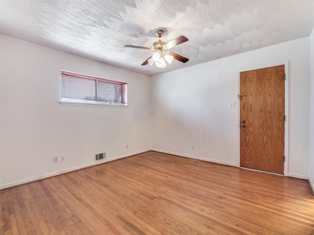 Building Photo - 722 Hawthorne Dr