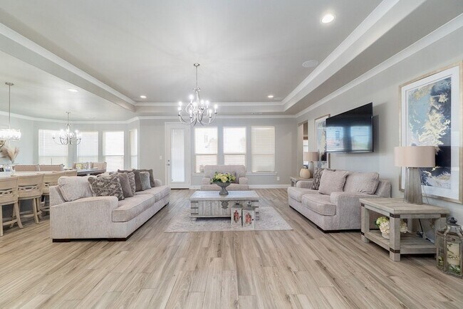 Building Photo - 1715 Overshine Ln