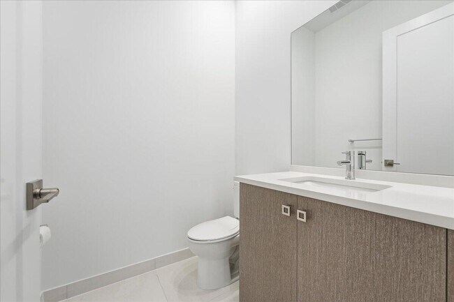 Building Photo - 9971 Migration Pt