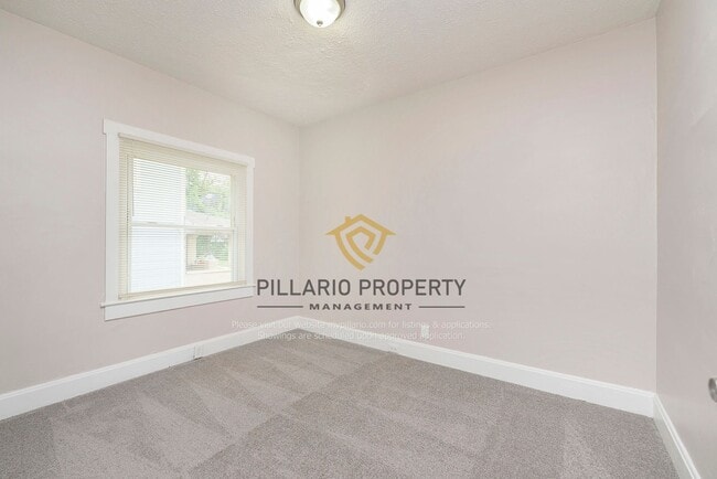 Building Photo - 3-Bedroom Home Near Tuxedo Park with 2-Car Garage, Available NOW!