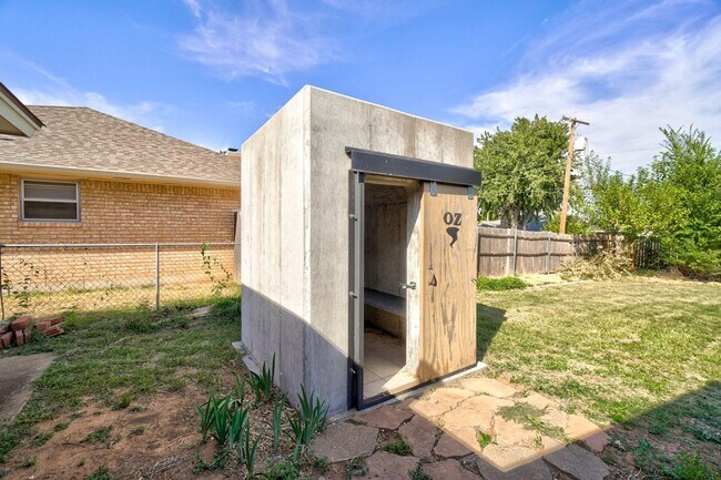 Building Photo - 3 Bed 2 Bath in Midwest City!