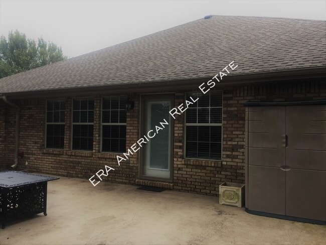 Building Photo - 53 Hillcrest Dr