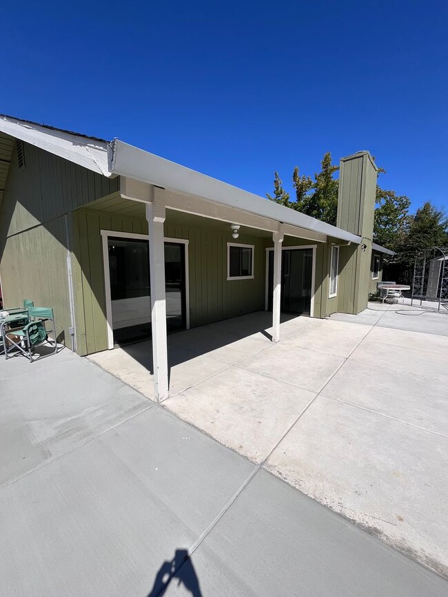 Building Photo - NICE HOME IN FOLSOM!!