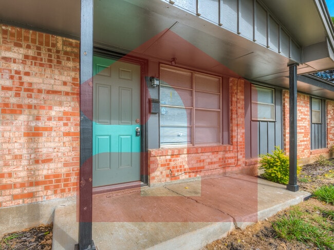 Building Photo - 231 NW 81st St