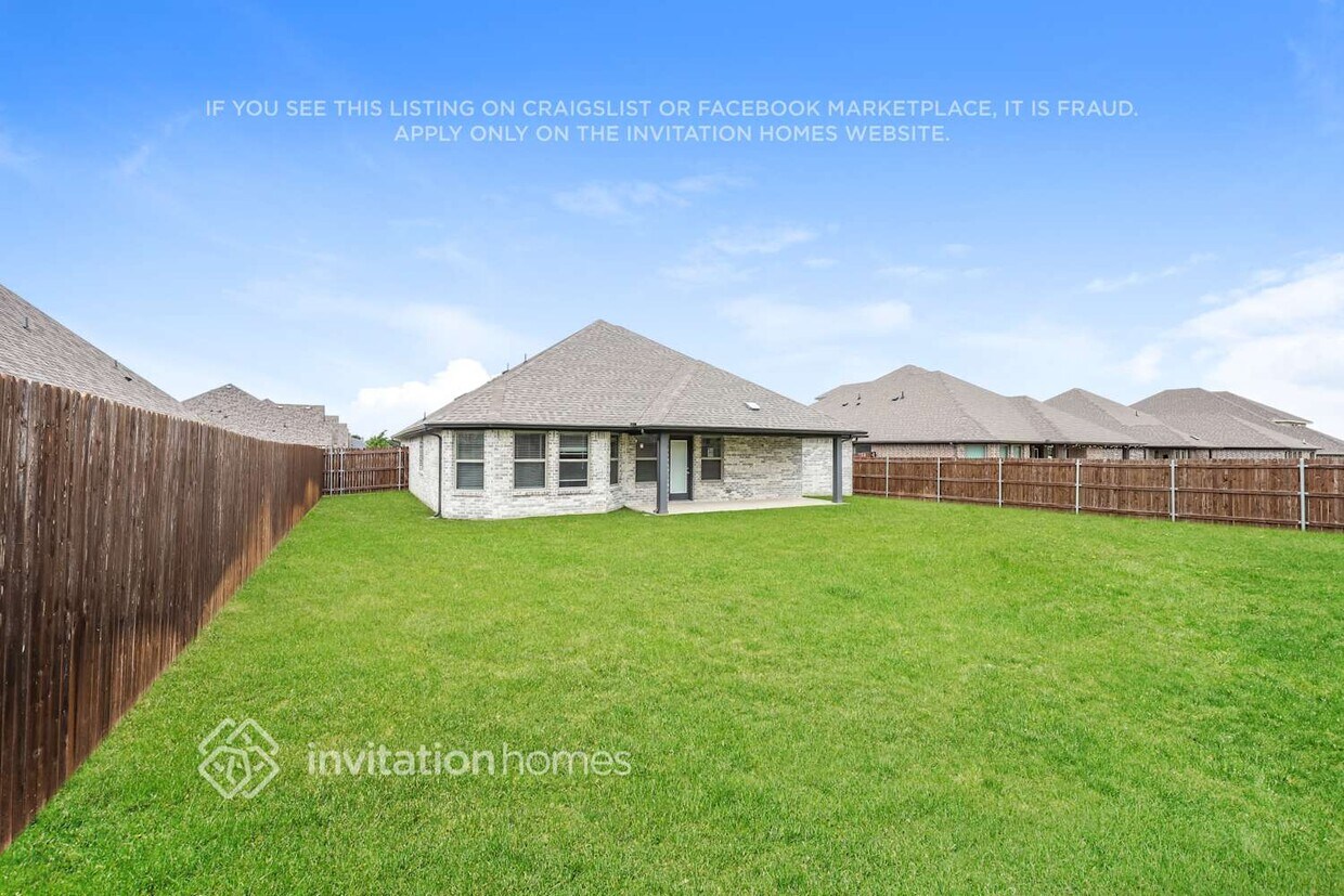 Building Photo - 254 Hedgewood Dr