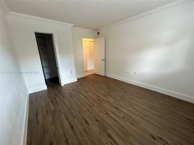Building Photo - 8607 SW 68th Ct