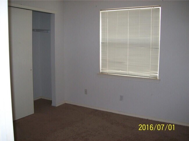 Building Photo - 11793 Corona Crest Ave