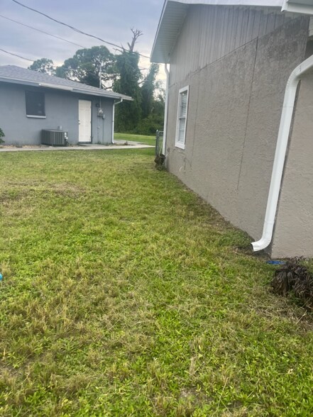 Building Photo - 414 Cortez Dr