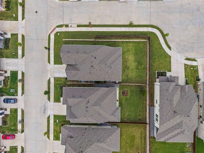 Building Photo - 609 Northside Dr