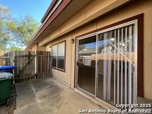 Building Photo - 14409 Edgemont St