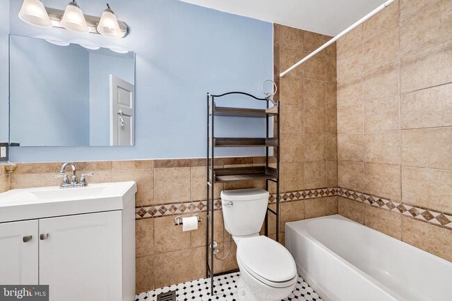 Building Photo - 2315 Eastern Ave