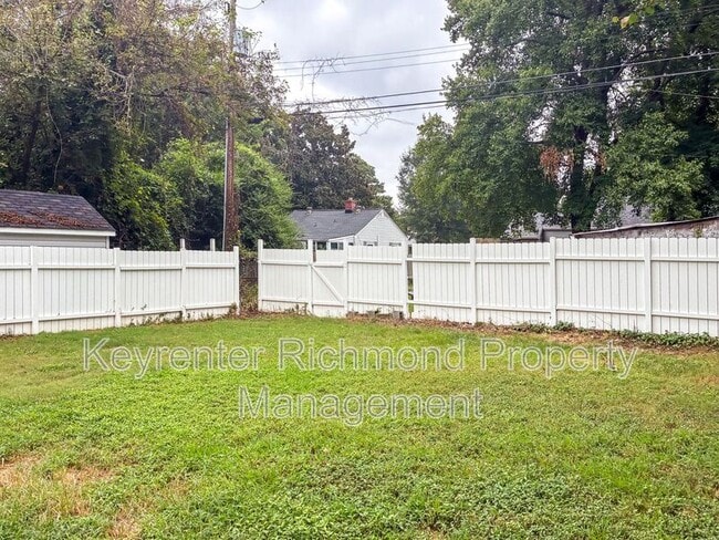 Building Photo - 1019 Halsey Ln