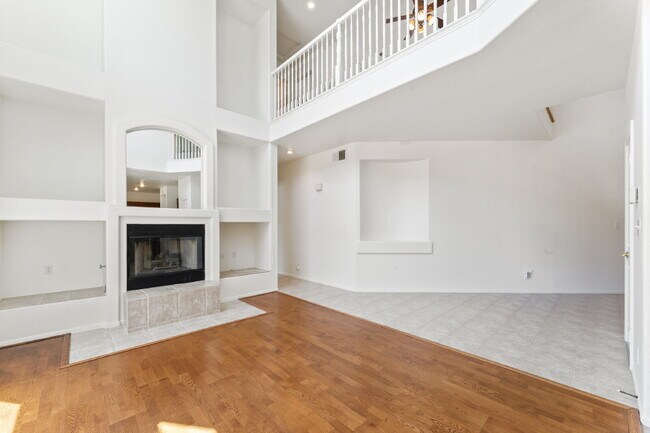 Building Photo - 2814 Caruso Ln