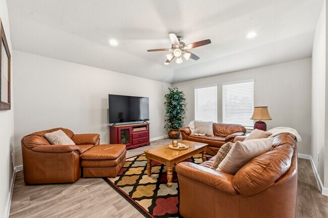 Building Photo - 12119 Bear River Dr