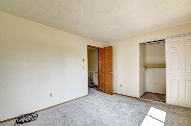 Building Photo - 2415 E 30th St