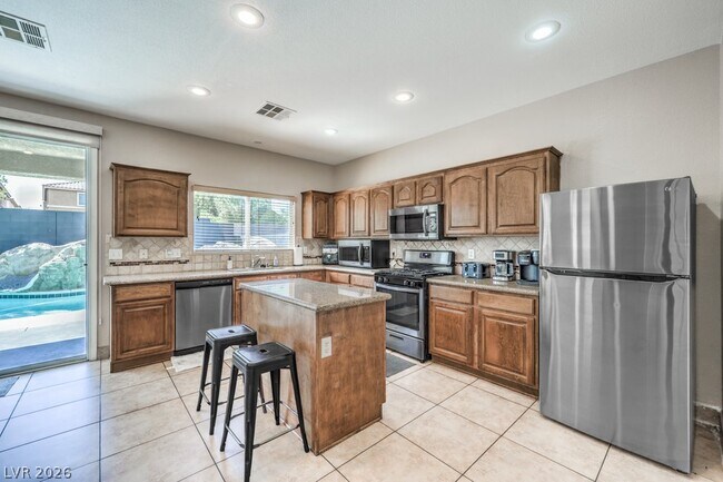 Building Photo - 5663 Artesia Lake Ct