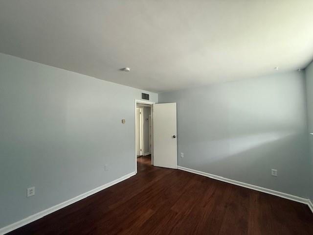 Building Photo - Freshly renovated 2-bedroom, 1-bath apartment