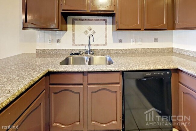 Building Photo - 6801 Castile De Oro