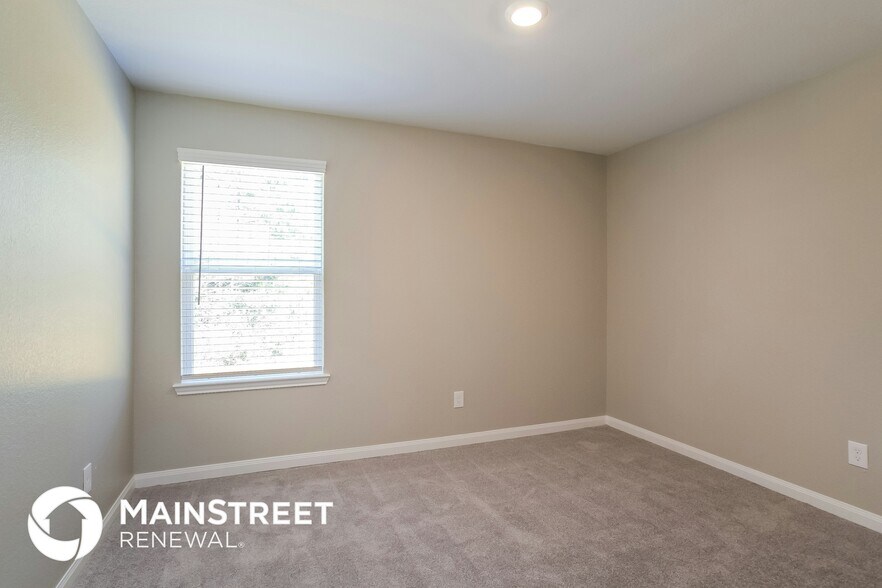 Building Photo - 27064 Leonardo Dr