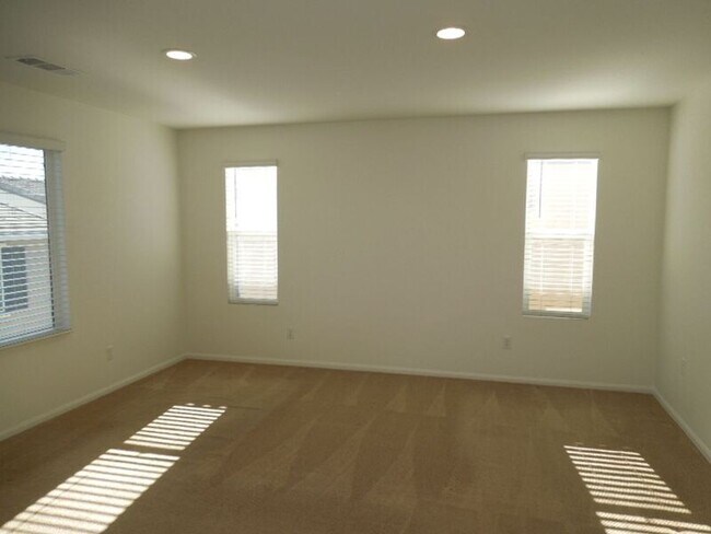 Building Photo - 42640 Indigo Pl