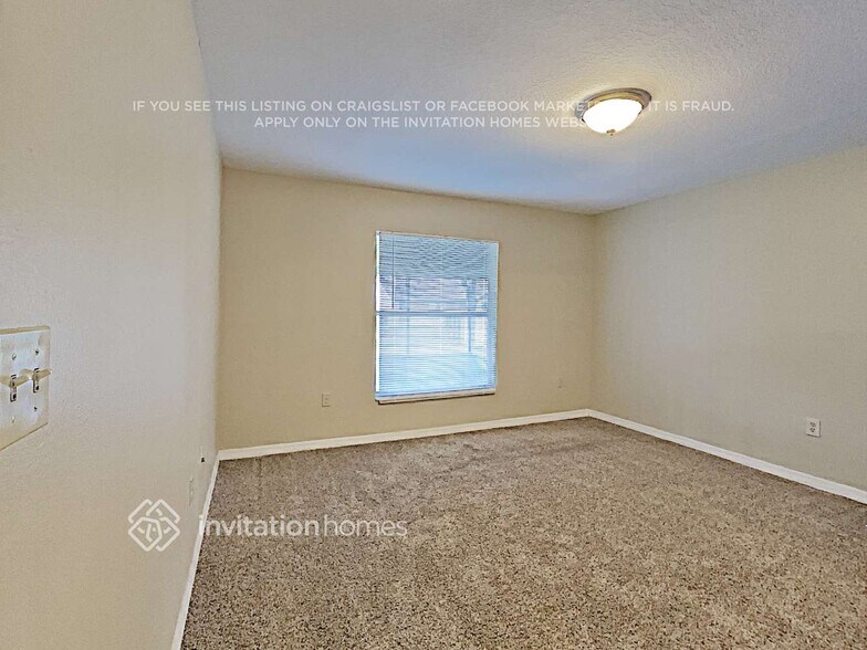 Building Photo - 1545 Reade Cir