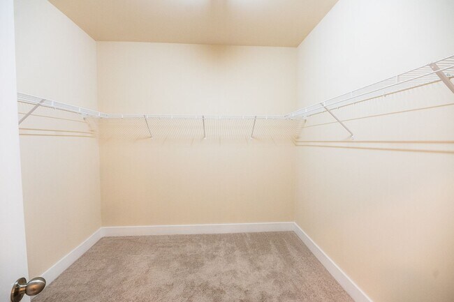 Building Photo - Beautiful 3Bed/2.5Bath Townhome located in Kernersville at Welden Village