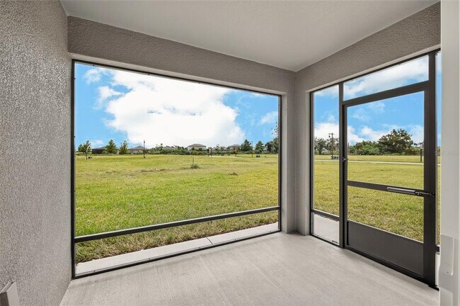 Building Photo - 10924 Rabbit Grv Trl