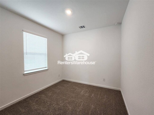 Building Photo - 7230 Greenbriar Bnd Ct