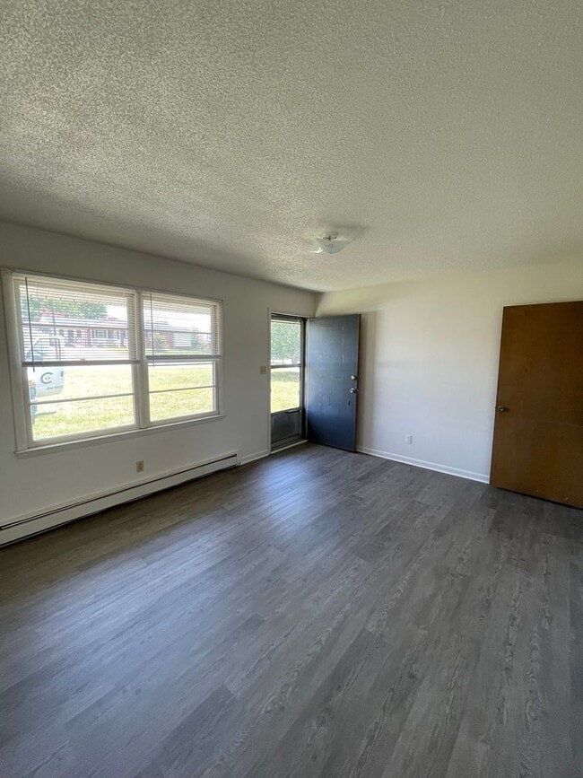 Building Photo - 1705 Windover Rd