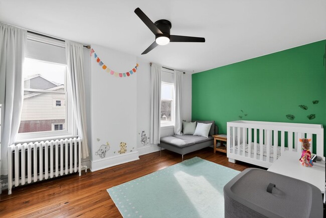 Building Photo - 4 Bedroom, 2 Bath Conshohocken Gem!