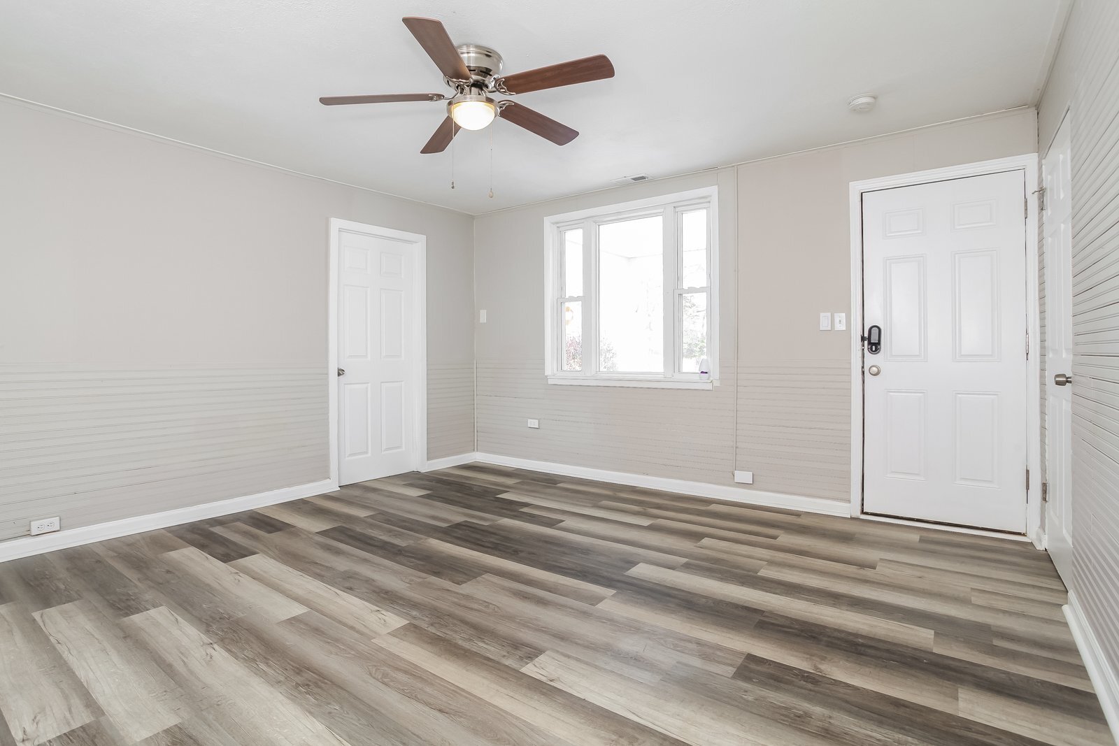 Building Photo - 1663 Hudepohl Ln