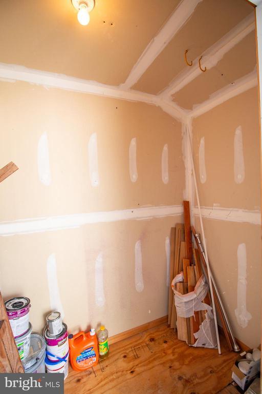 Building Photo - 1337 Waterford Dr