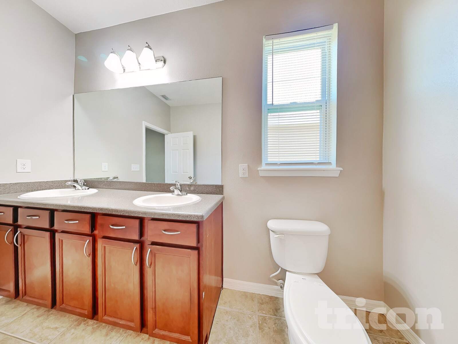 Building Photo - 1109 Lauren Manor Loop