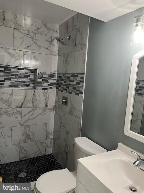 Building Photo - 7001 Blue Bird Ct