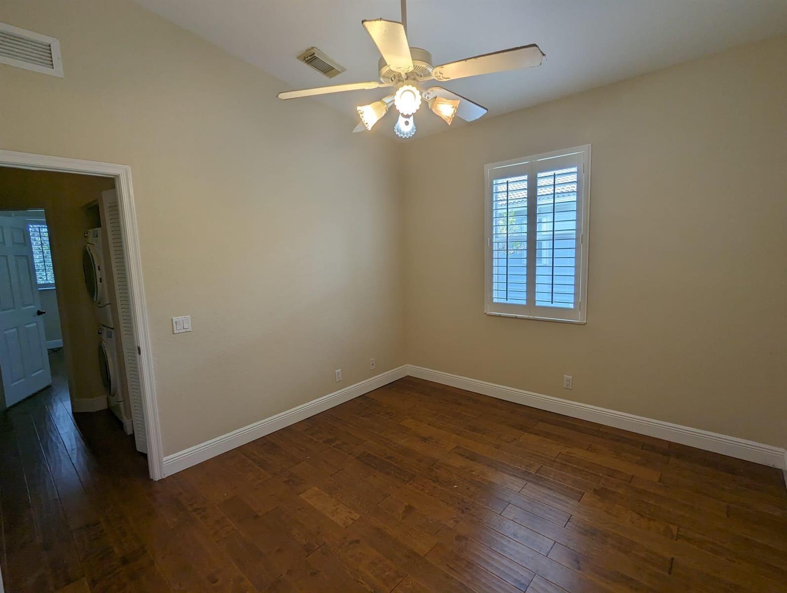 Building Photo - 3189 Laurel Ridge Cir