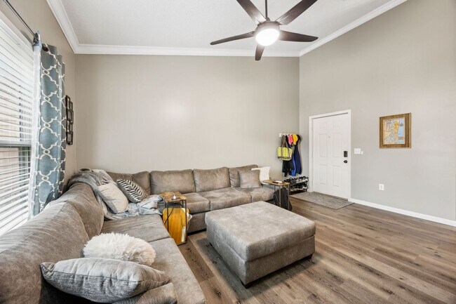 Building Photo - Coastal Condo Living in Gated Fernandina B...