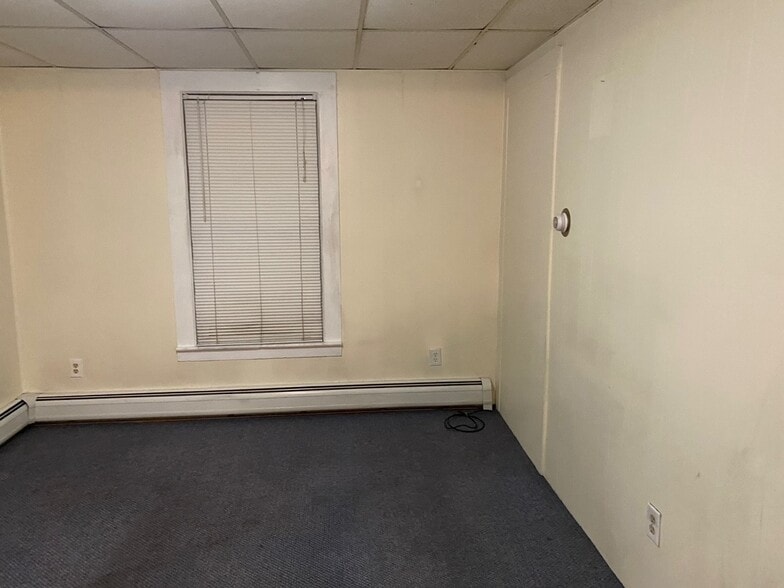 Building Photo - 123 Washington St